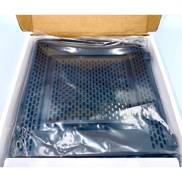 ARRIS (SBG10)-Cable Modem Router Combo Fast  3.0 16 x 4 Gigabit & AC1600 - Picture 3 of 8